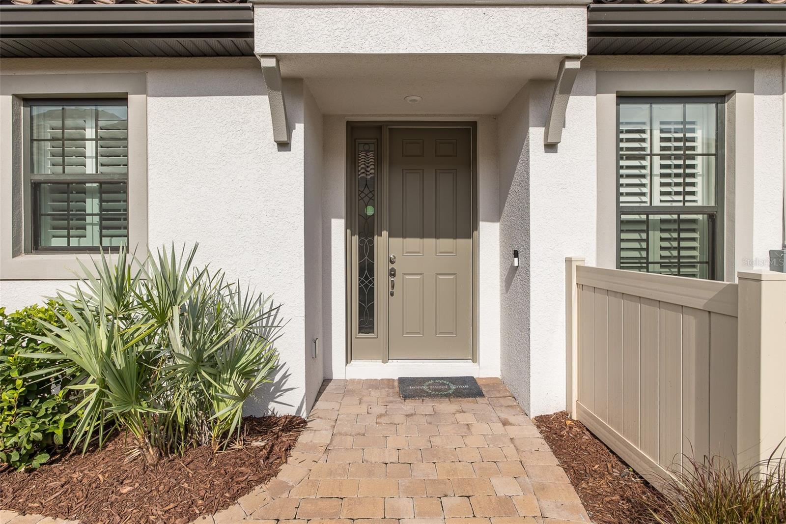 Listing photo id 40 for 3051 Francoa Drive