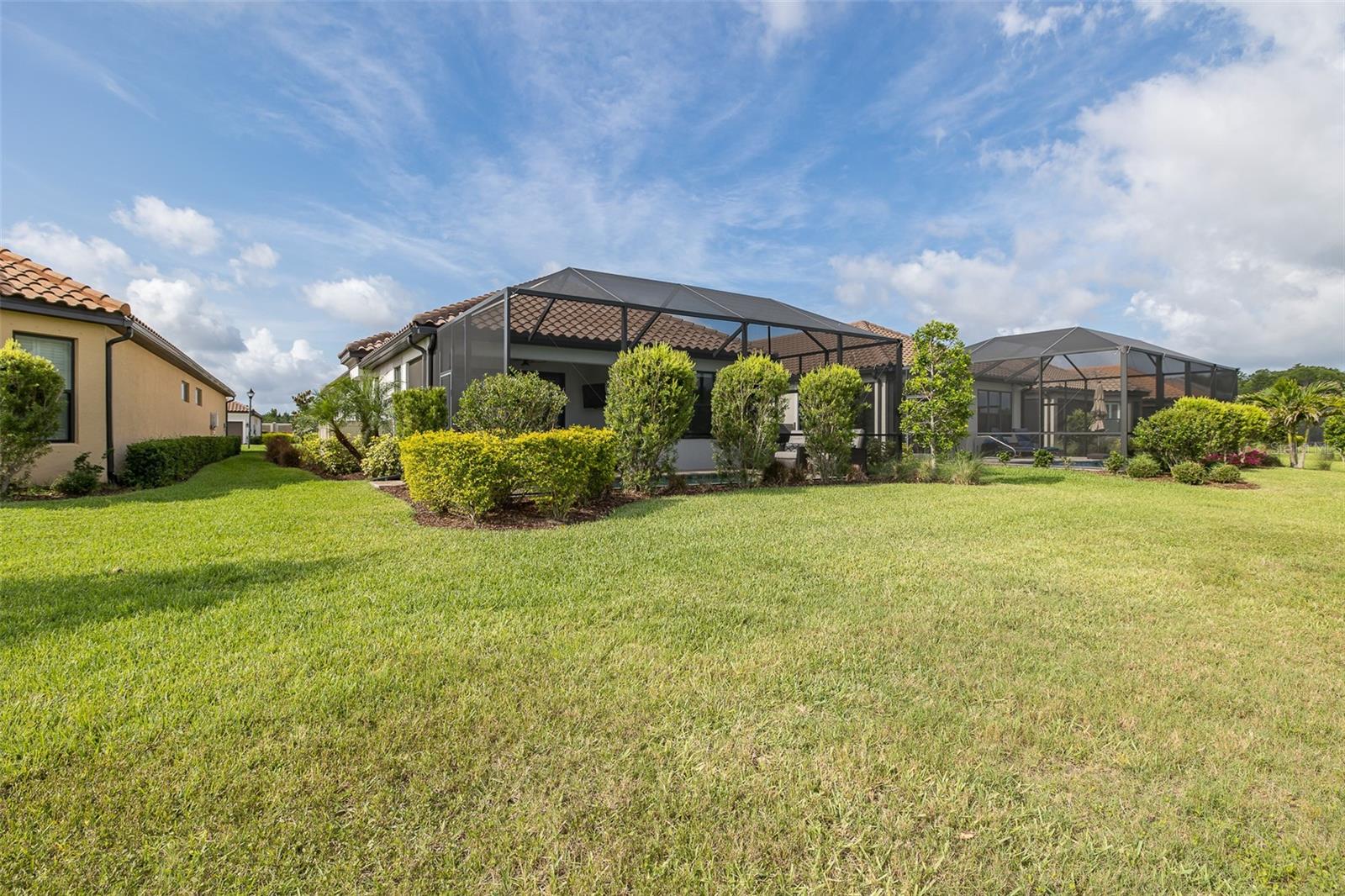 Listing photo id 43 for 3051 Francoa Drive