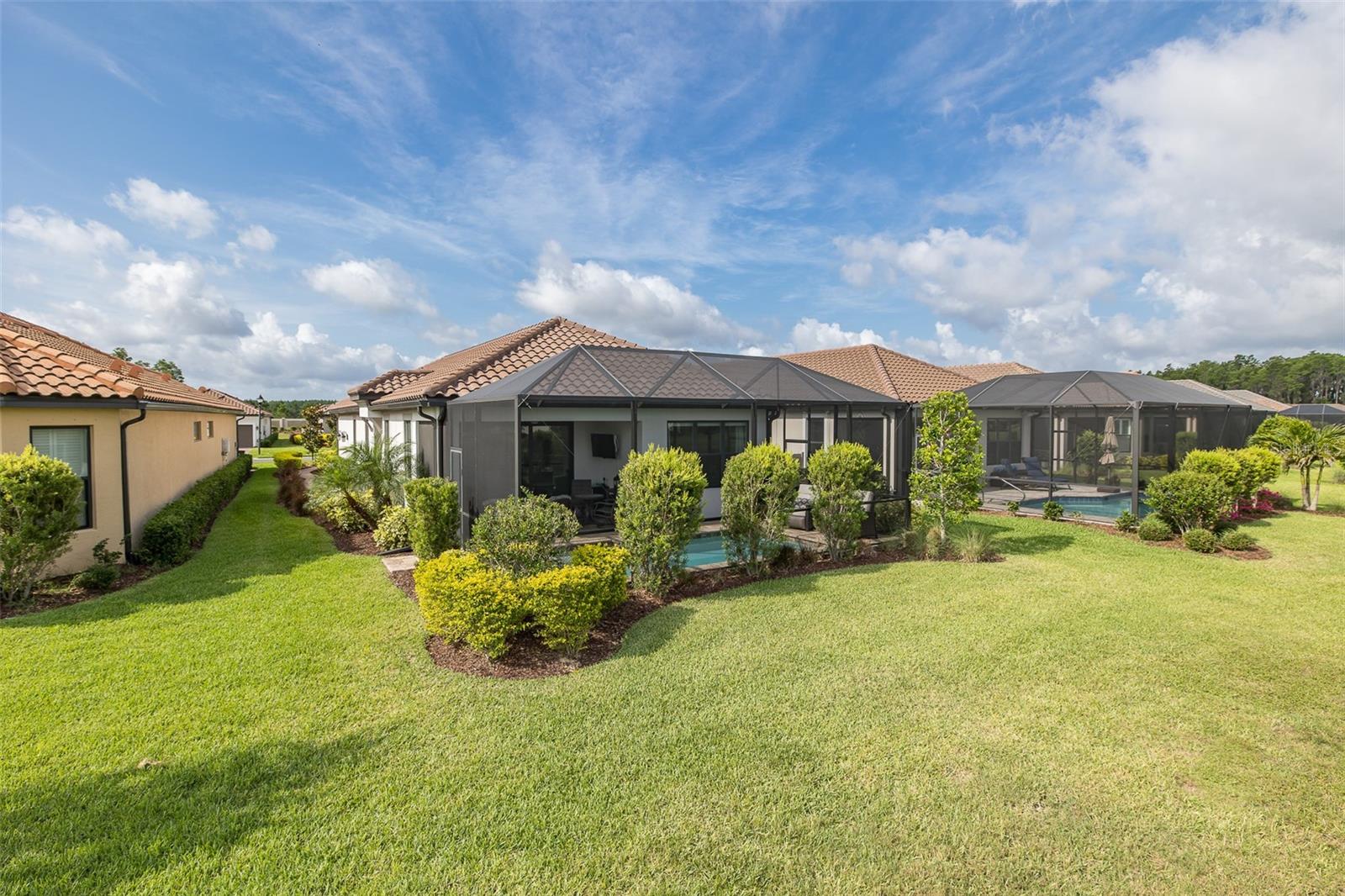 Listing photo id 44 for 3051 Francoa Drive