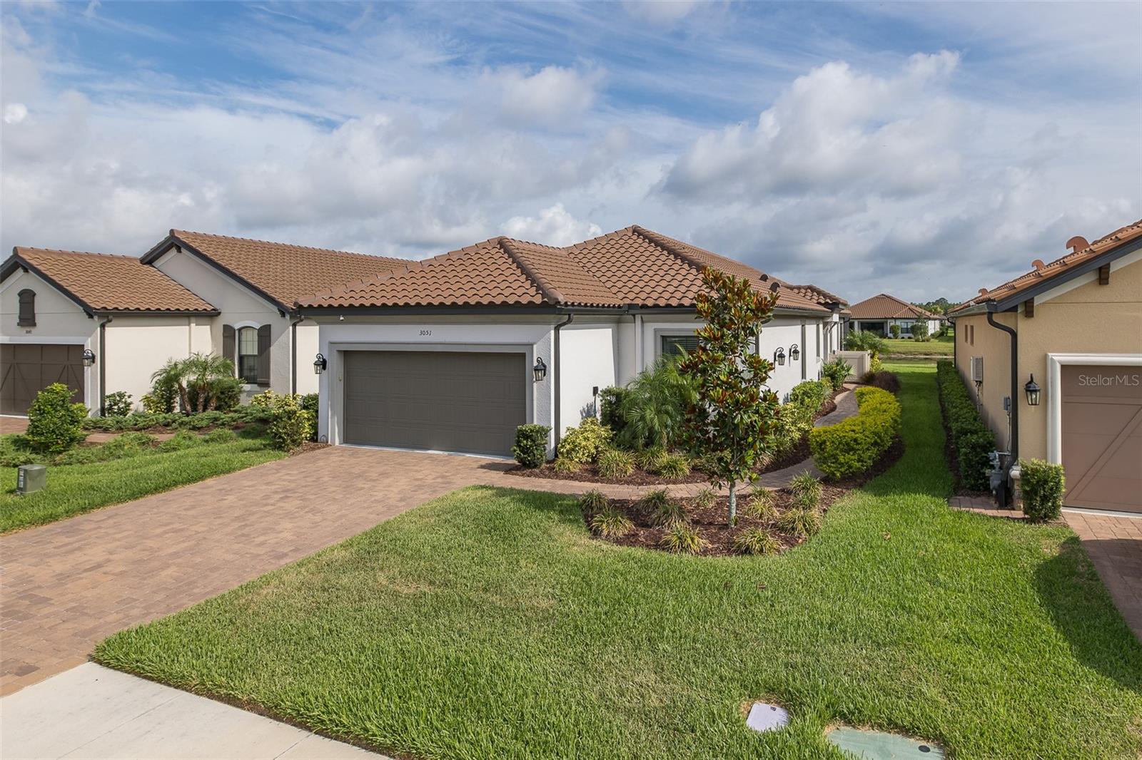 Listing photo id 62 for 3051 Francoa Drive