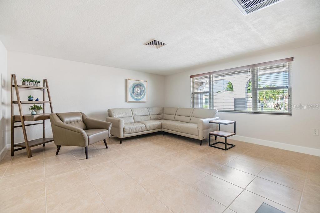 Image 18 of 51 For 4468 Rudder Way