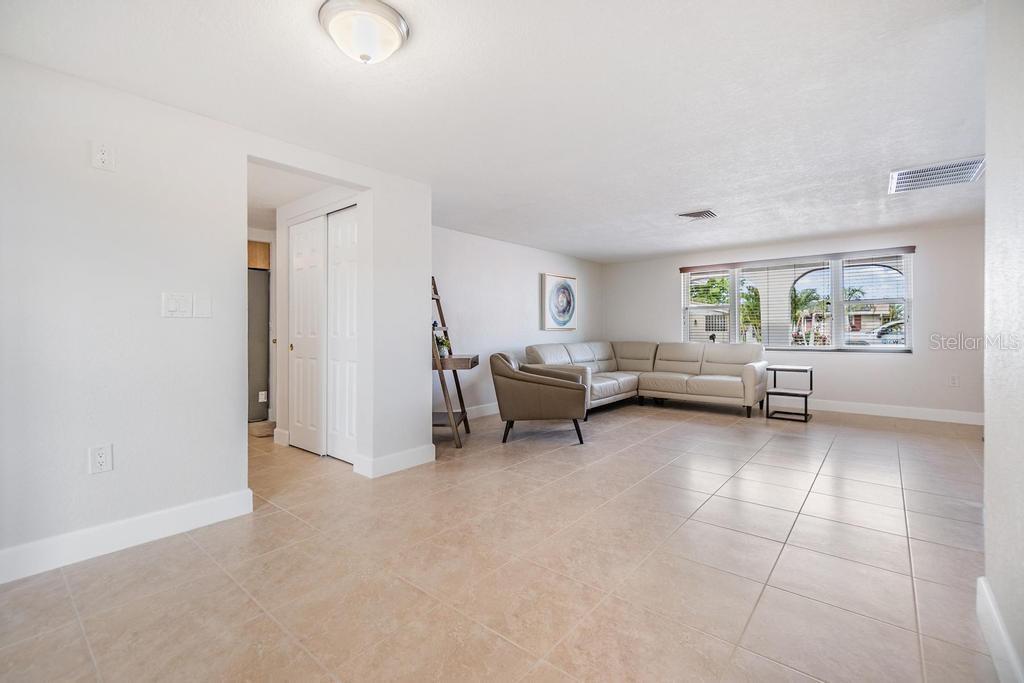 Image 20 of 51 For 4468 Rudder Way