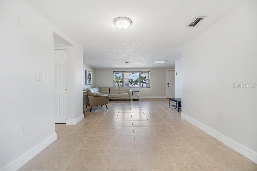 Image 23 of 51 For 4468 Rudder Way