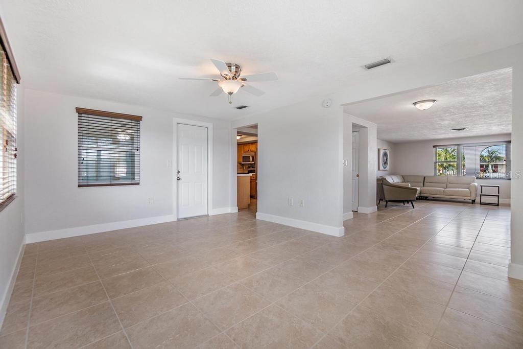 Image 26 of 51 For 4468 Rudder Way