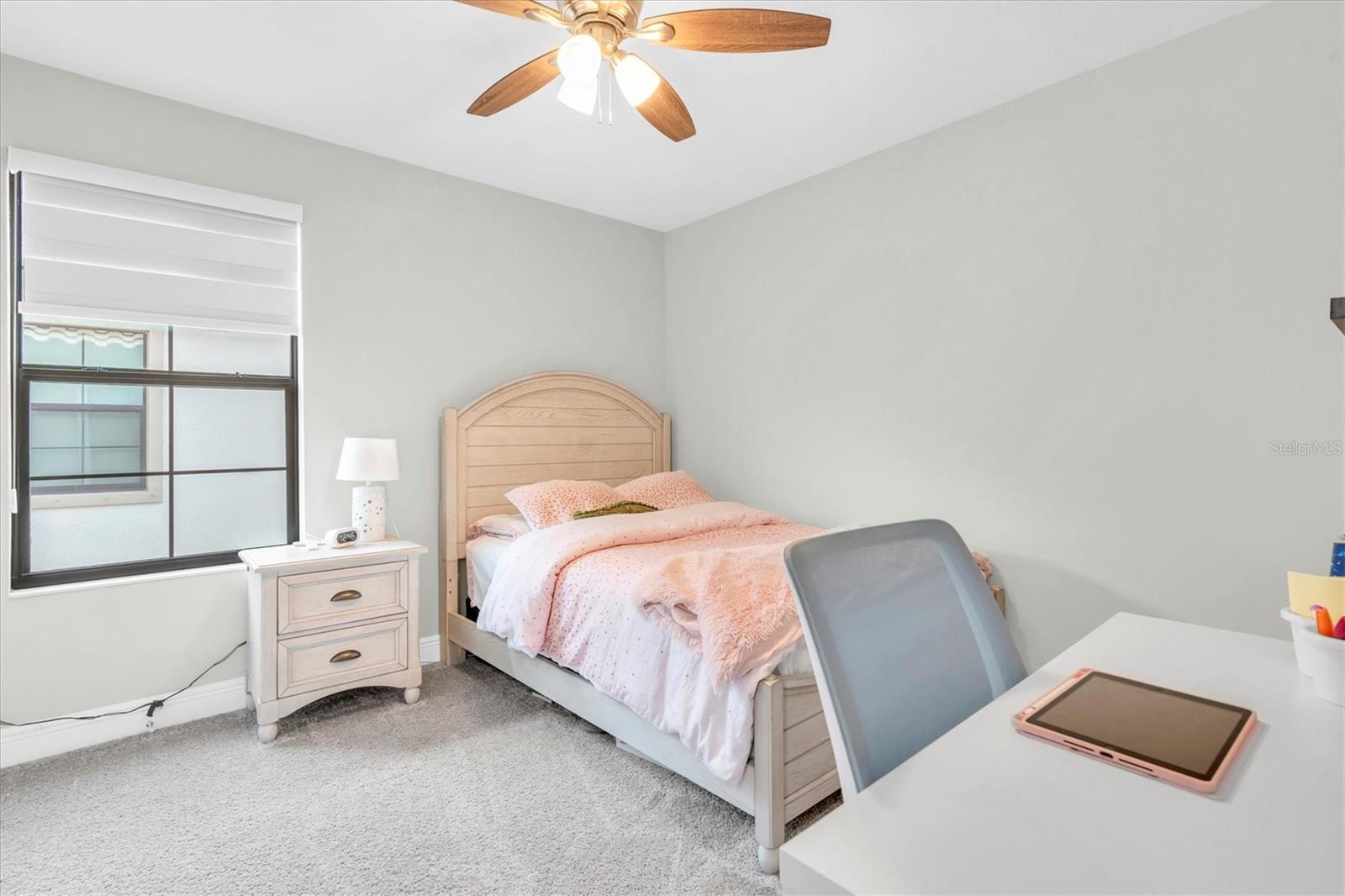 Listing photo id 19 for 4056 Burdick Loop