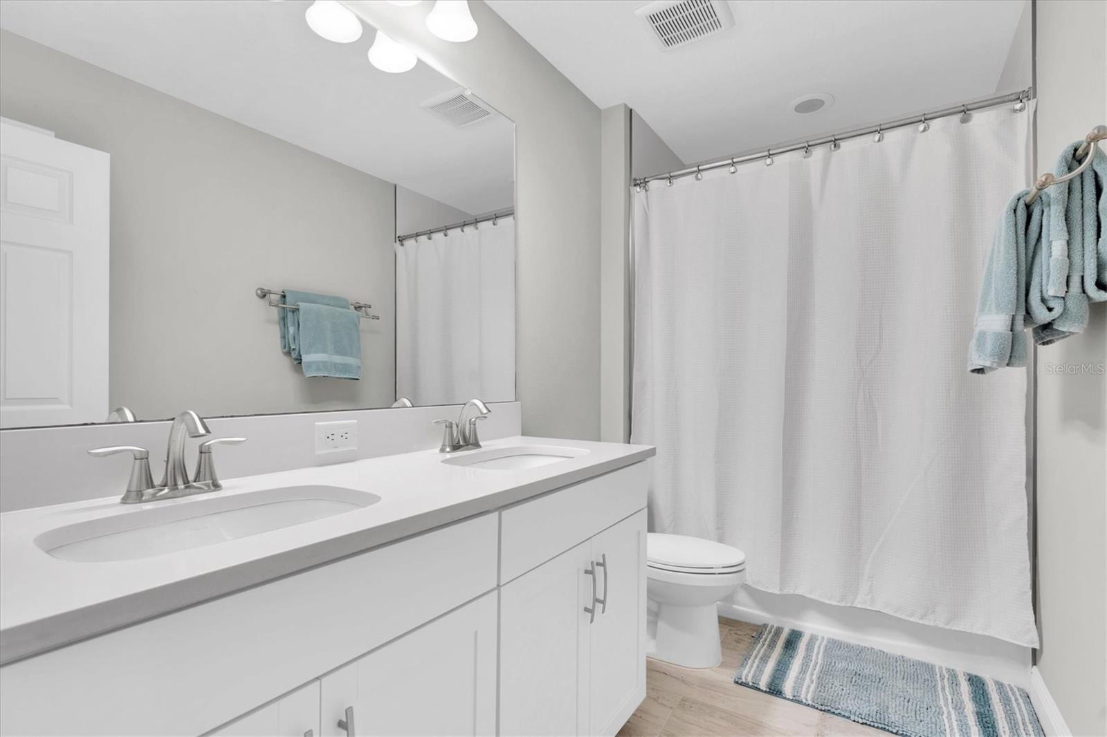 Listing photo id 22 for 4056 Burdick Loop