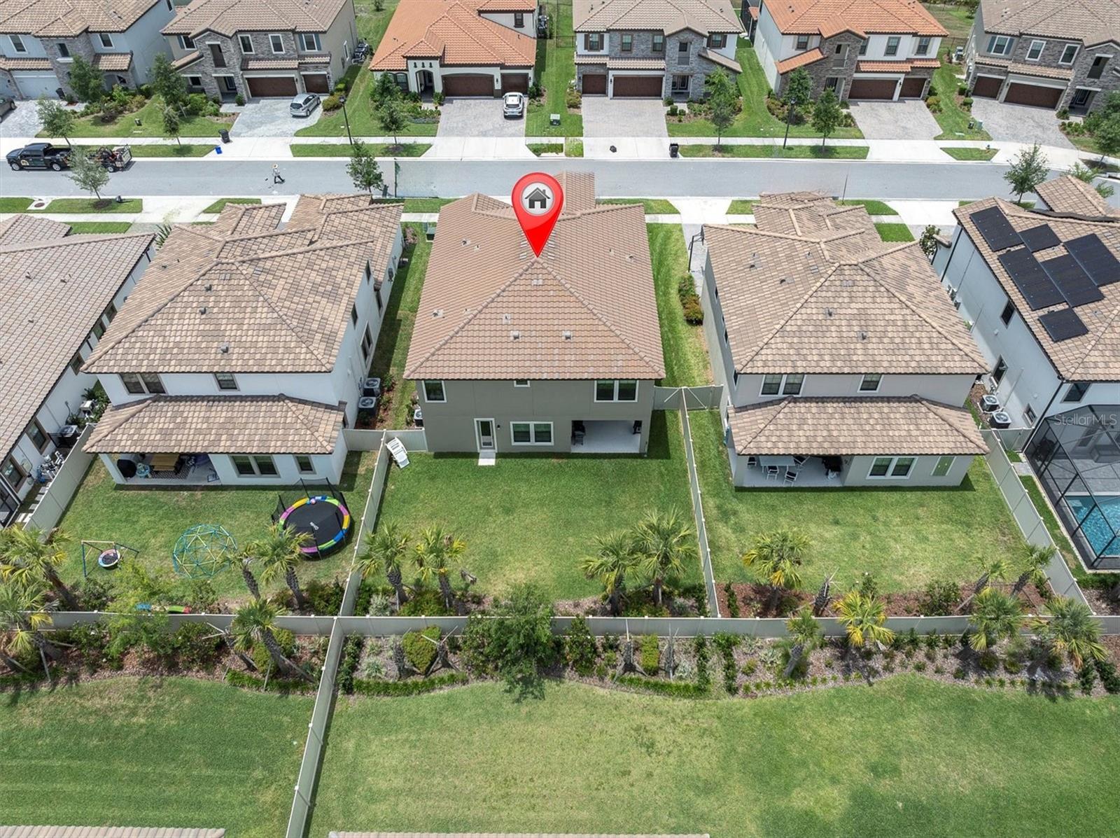 Listing photo id 30 for 4056 Burdick Loop