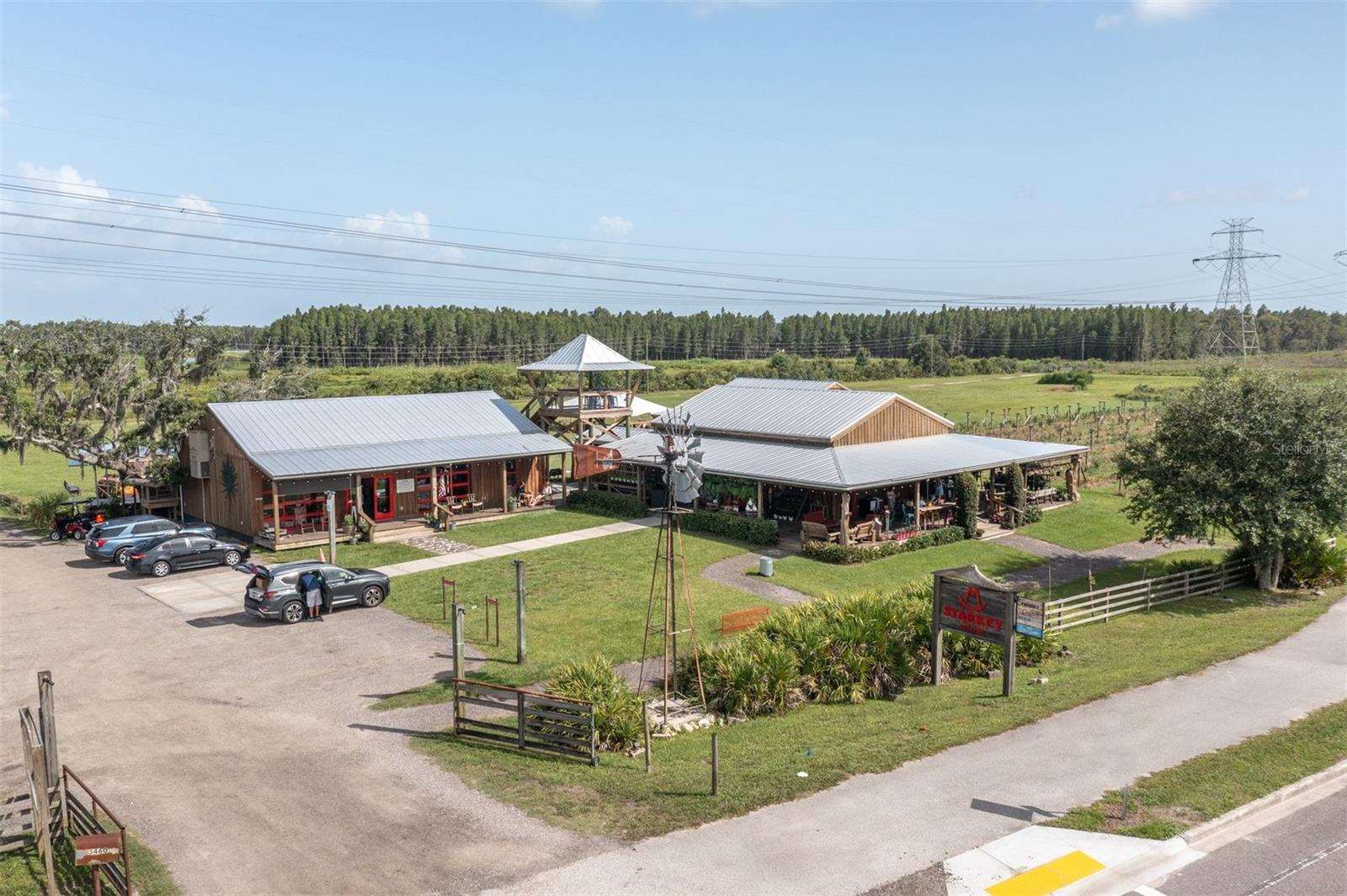 Listing photo id 56 for 4056 Burdick Loop