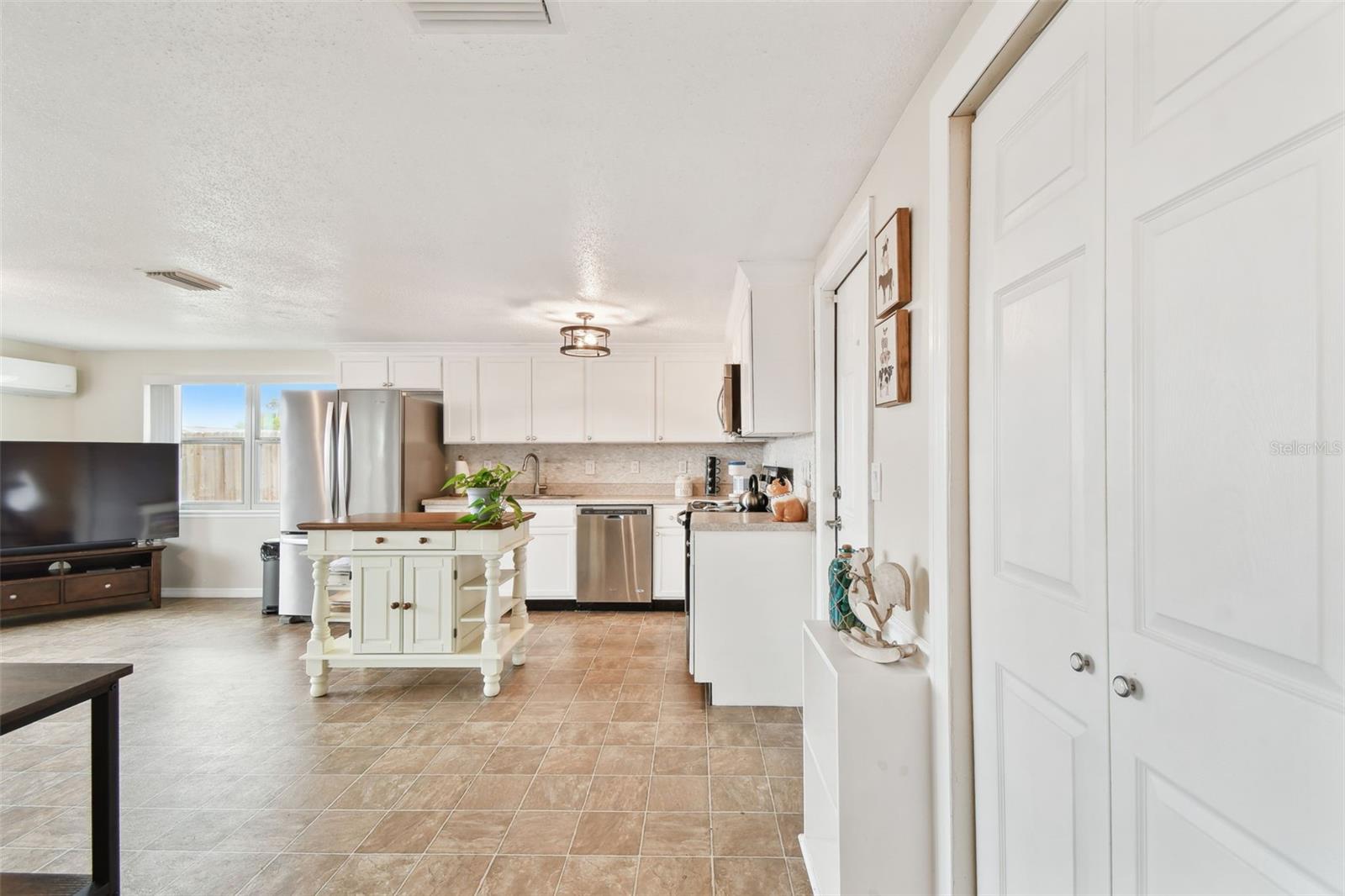 Image 15 of 74 For 5642 Dove Drive