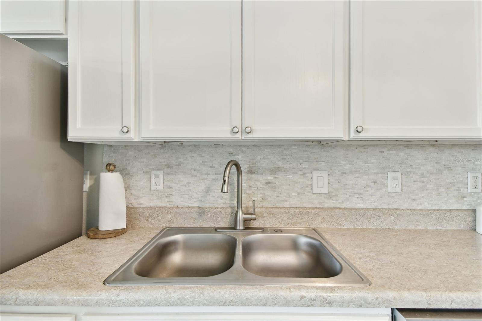Image 21 of 74 For 5642 Dove Drive