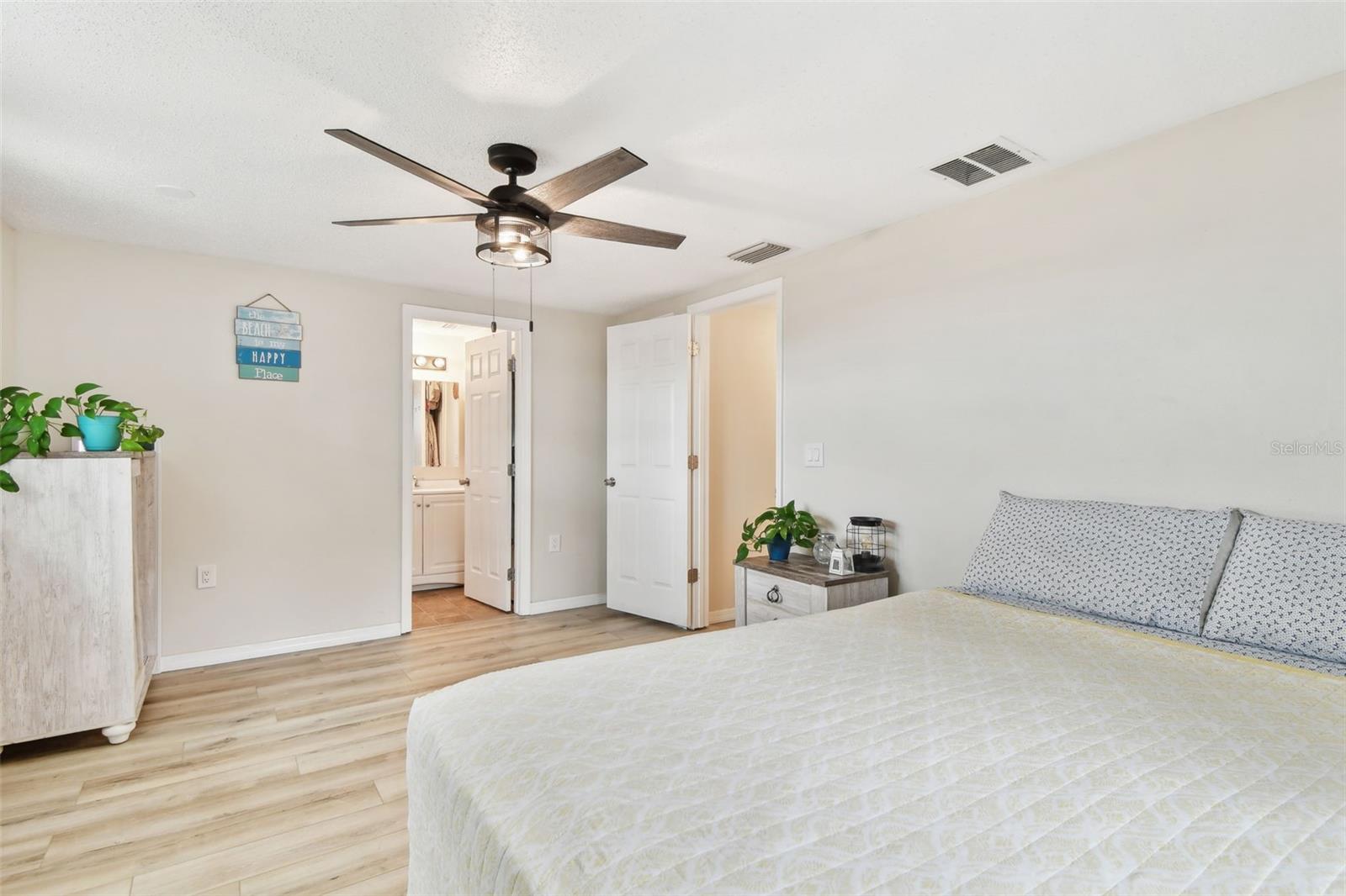 Image 33 of 74 For 5642 Dove Drive