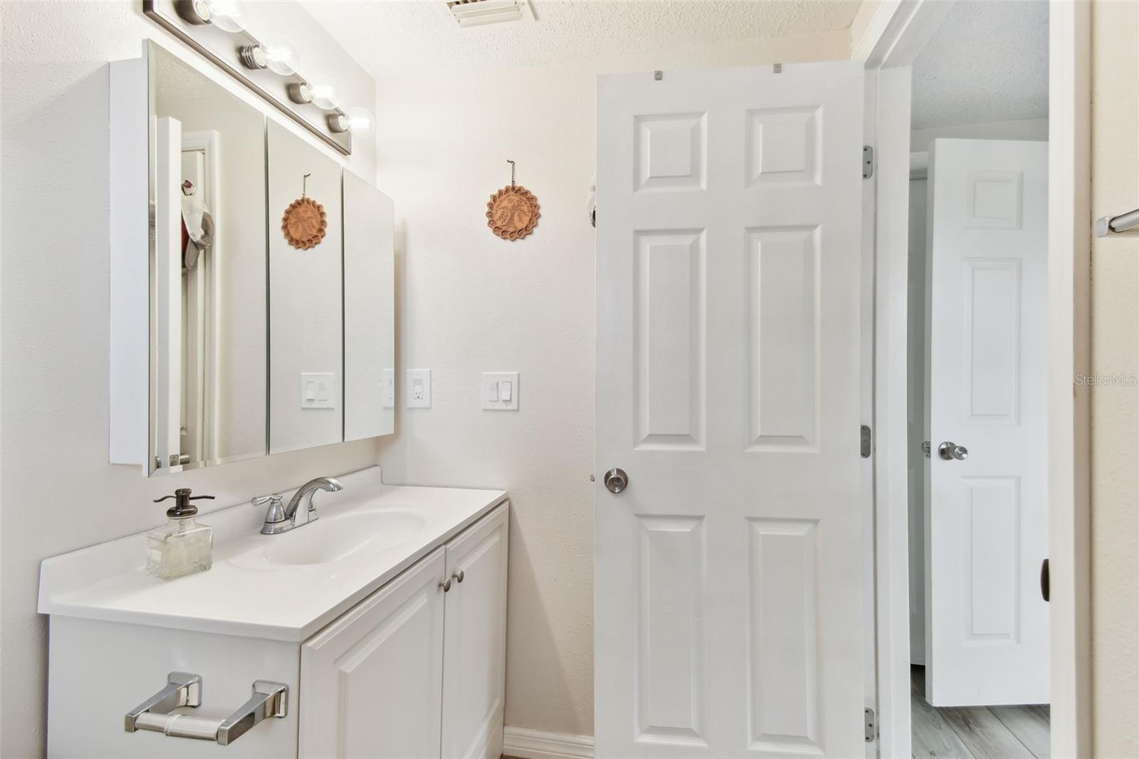 Image 36 of 74 For 5642 Dove Drive