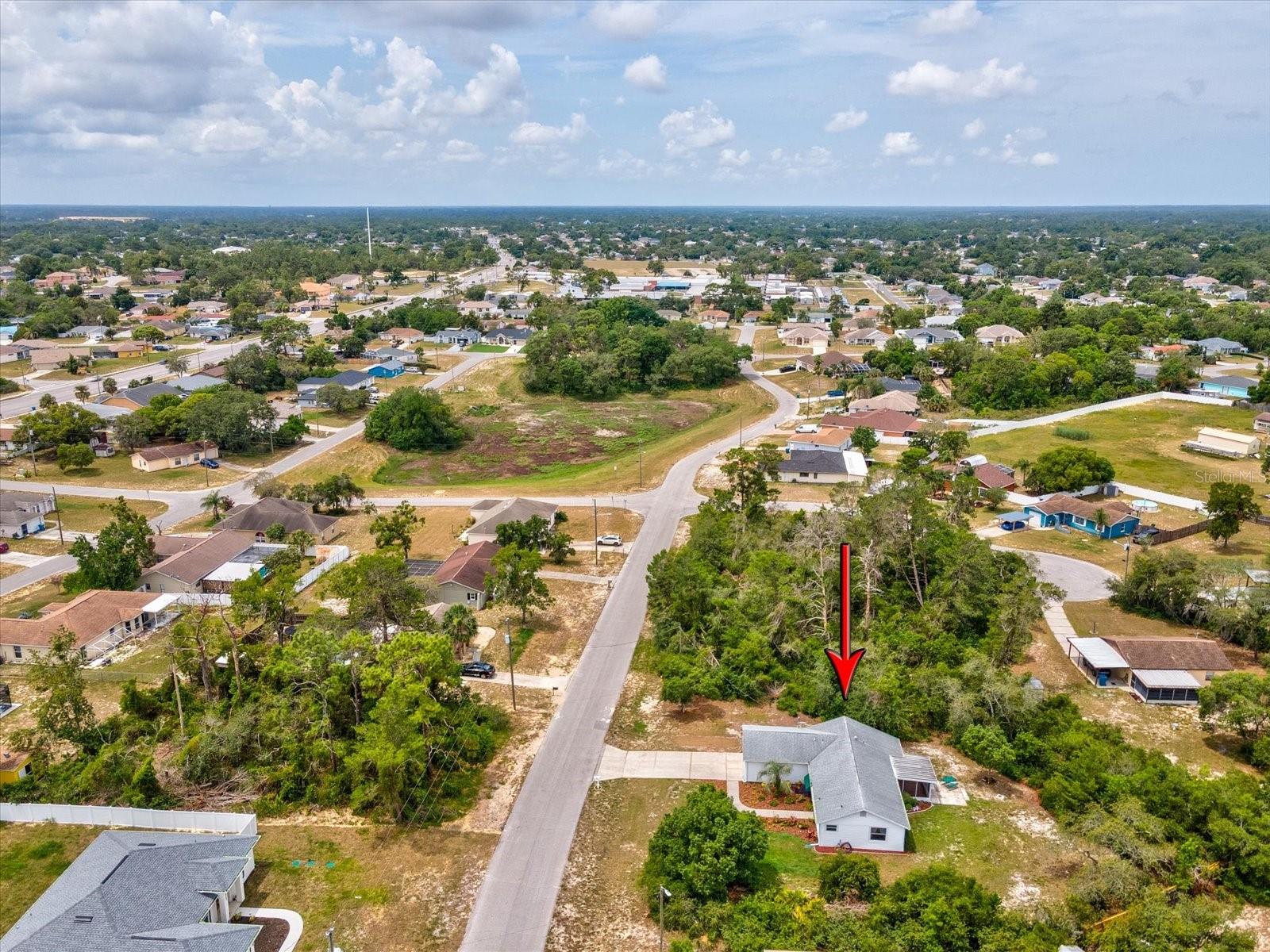 Listing photo id 36 for 6197 Belkton Avenue