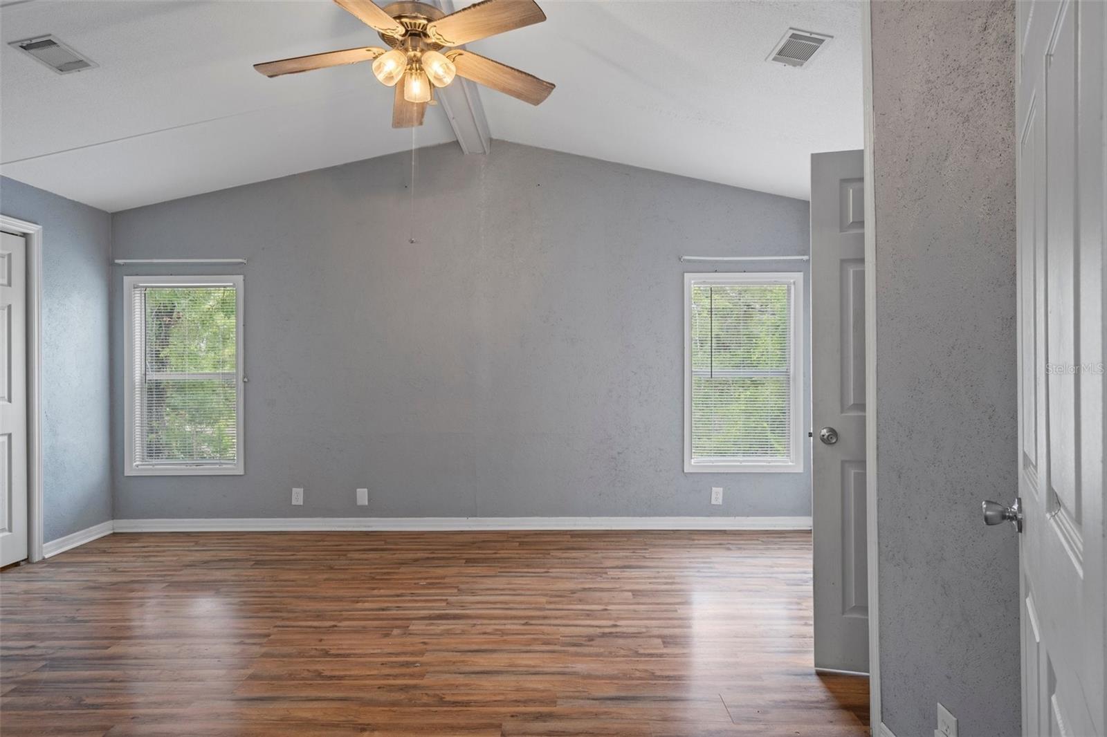 Image 34 of 64 For 15046 Fieldcrest Lane