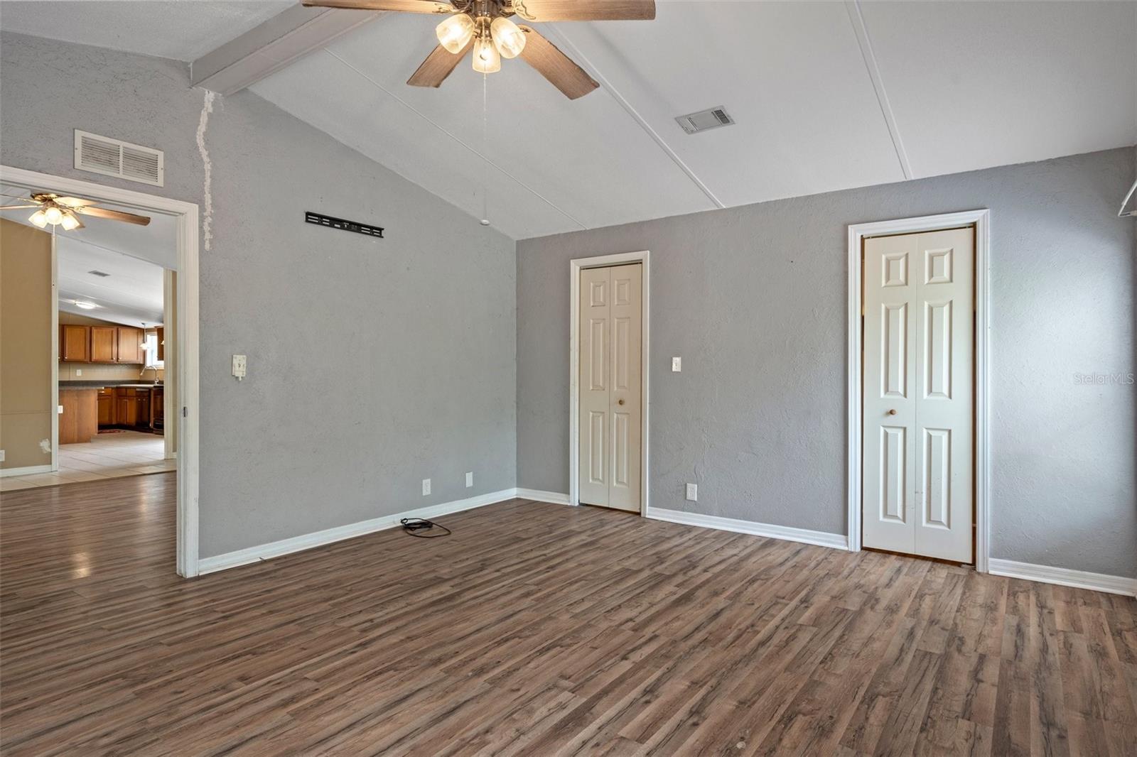 Image 35 of 64 For 15046 Fieldcrest Lane