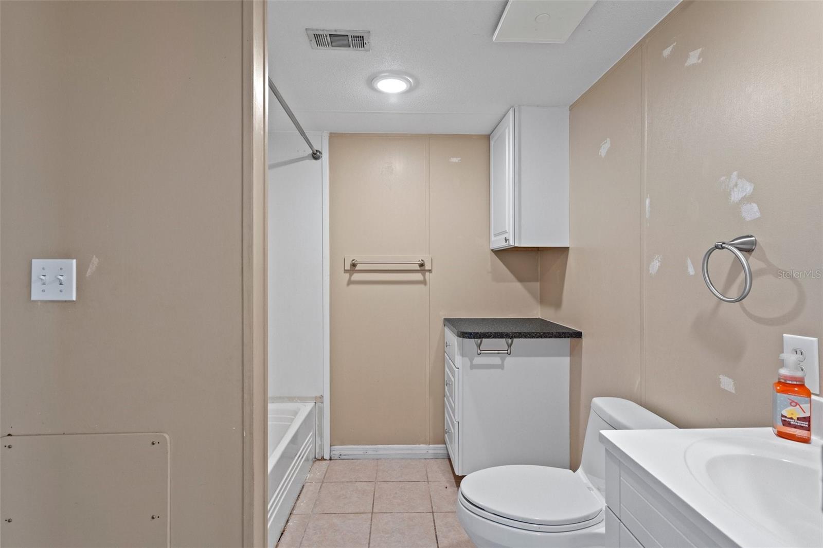 Image 45 of 64 For 15046 Fieldcrest Lane