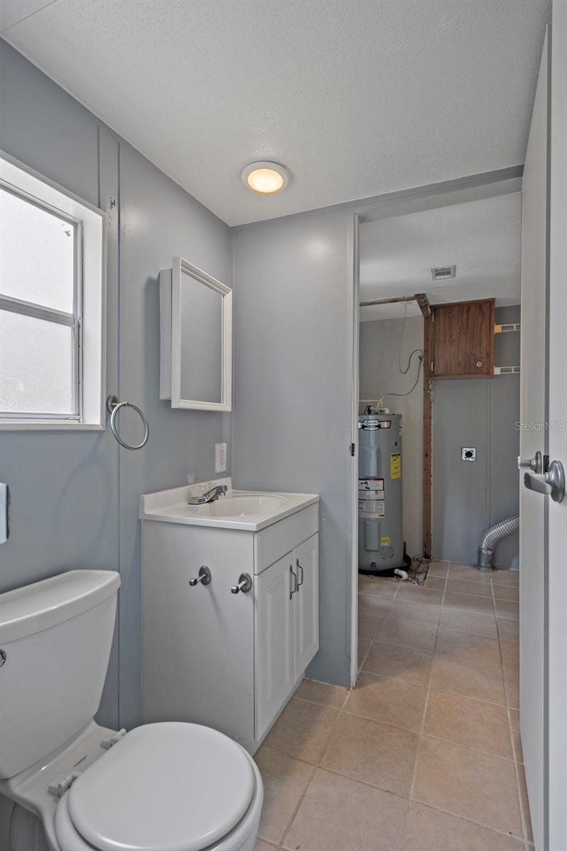 Image 53 of 64 For 15046 Fieldcrest Lane