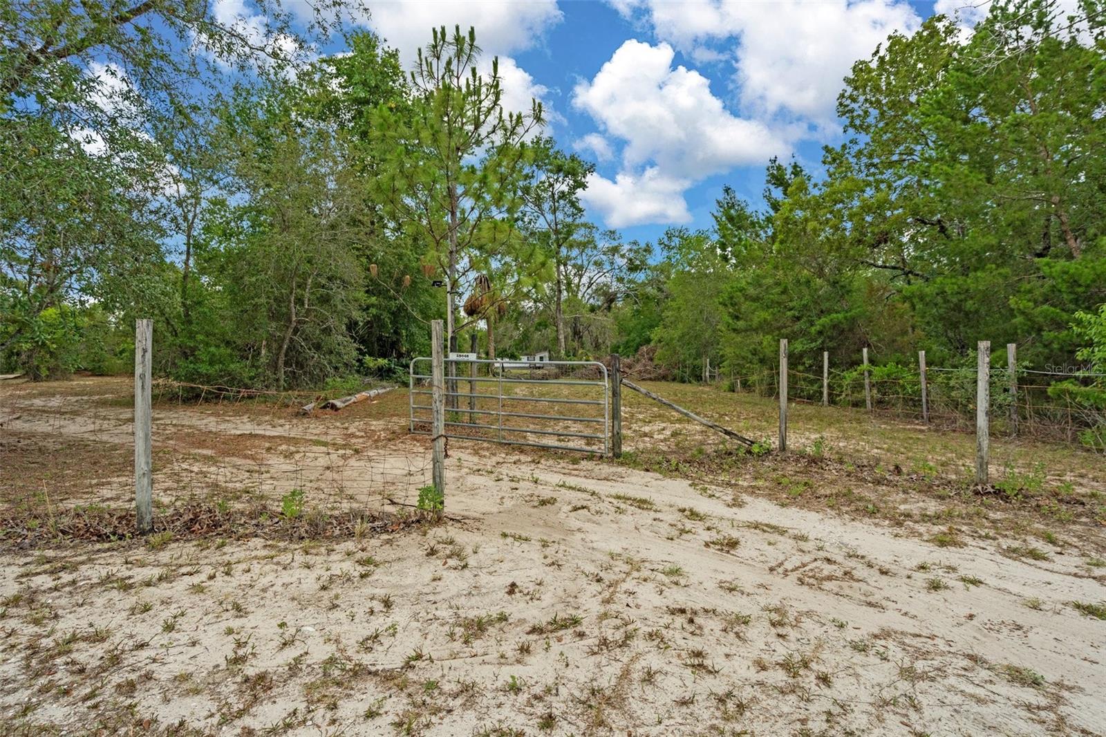 Image 63 of 64 For 15046 Fieldcrest Lane