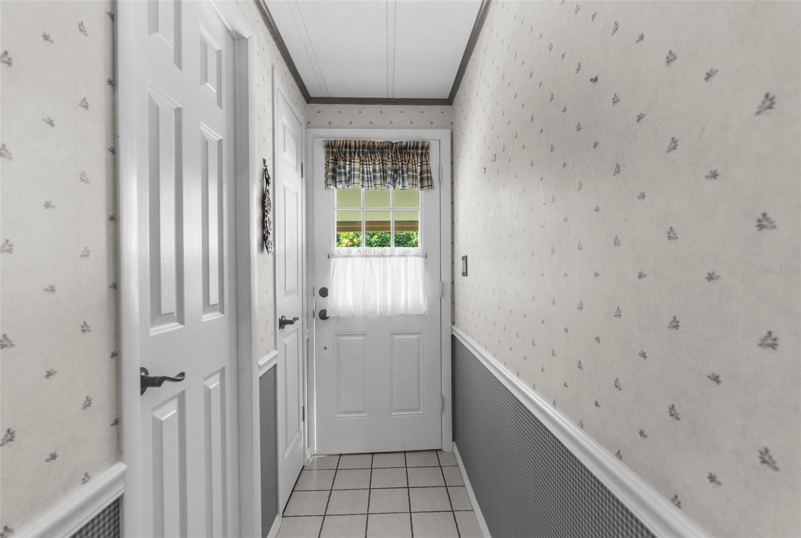 Image 17 of 54 For 7590 Highpoint Boulevard