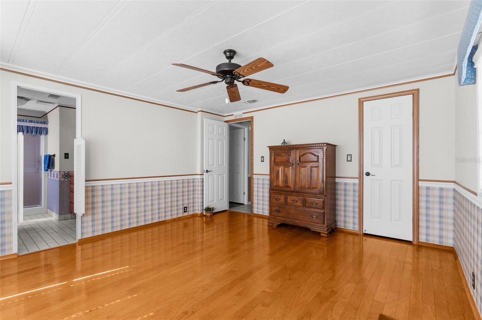 Image 2 of 54 For 7590 Highpoint Boulevard