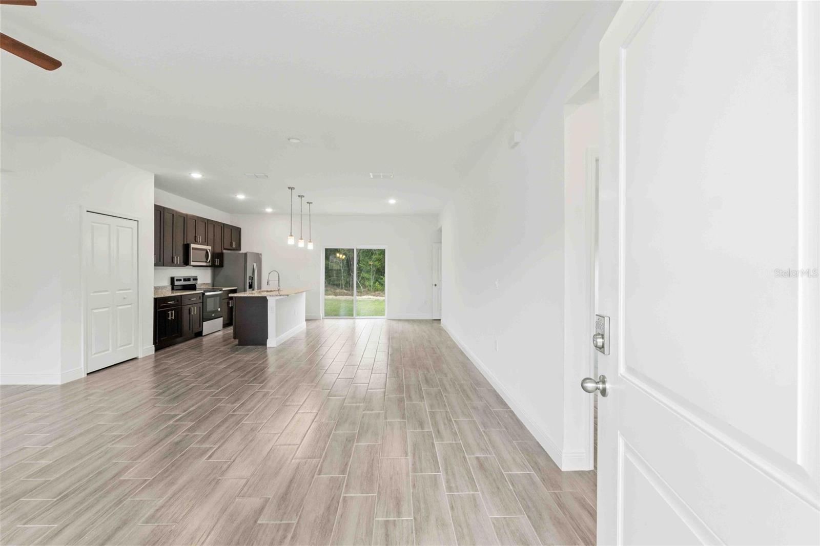 Image 3 of 33 For 9908 Essex Terrace
