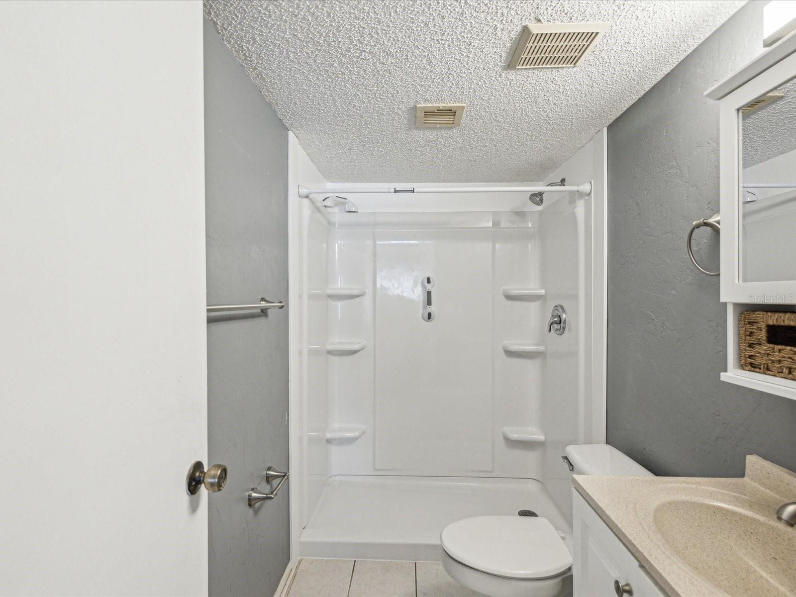 Image 16 of 80 For 12920 Wedgewood Way B
