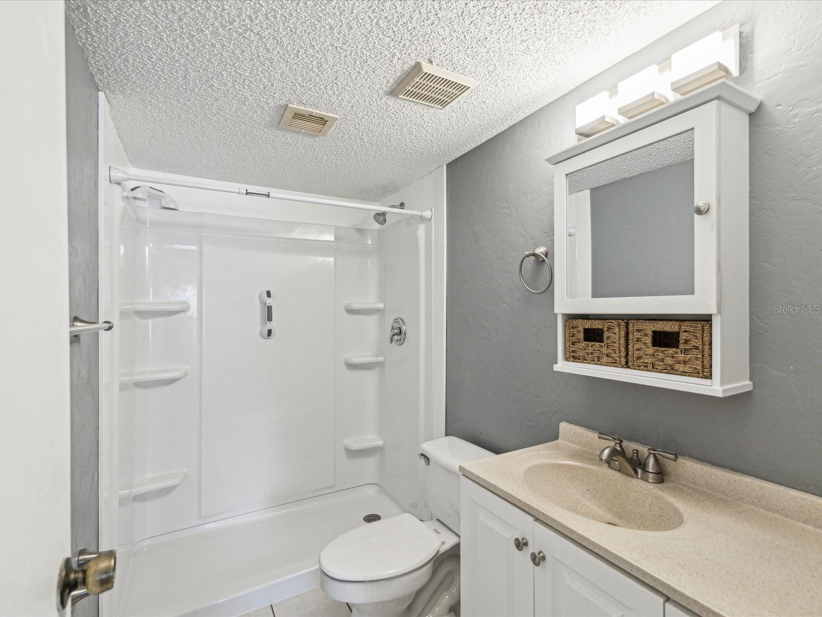 Image 17 of 80 For 12920 Wedgewood Way B