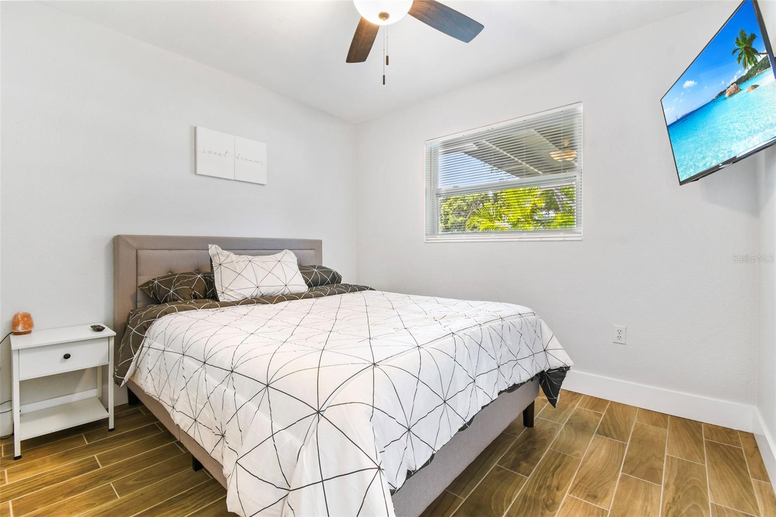 Image 10 of 37 For 4057 67th Avenue N