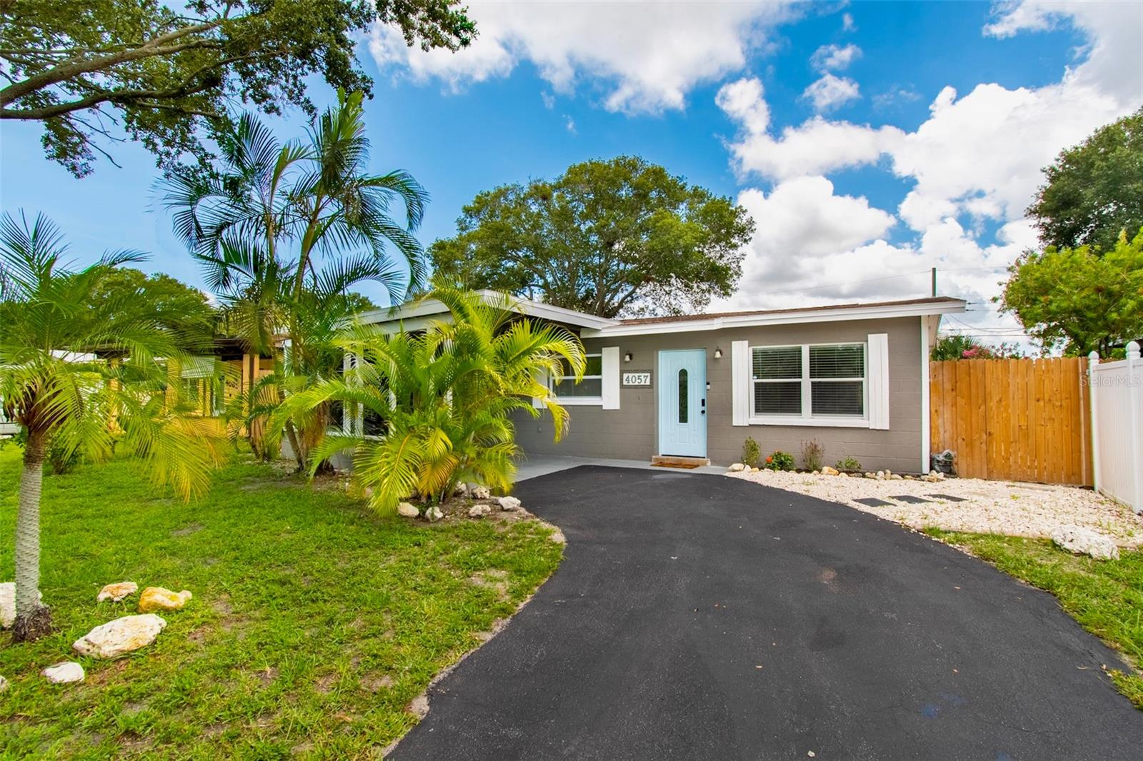 Image 22 of 37 For 4057 67th Avenue N