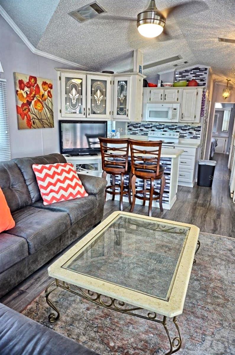 Listing photo id 8 for 21040 Lazy Days Circle