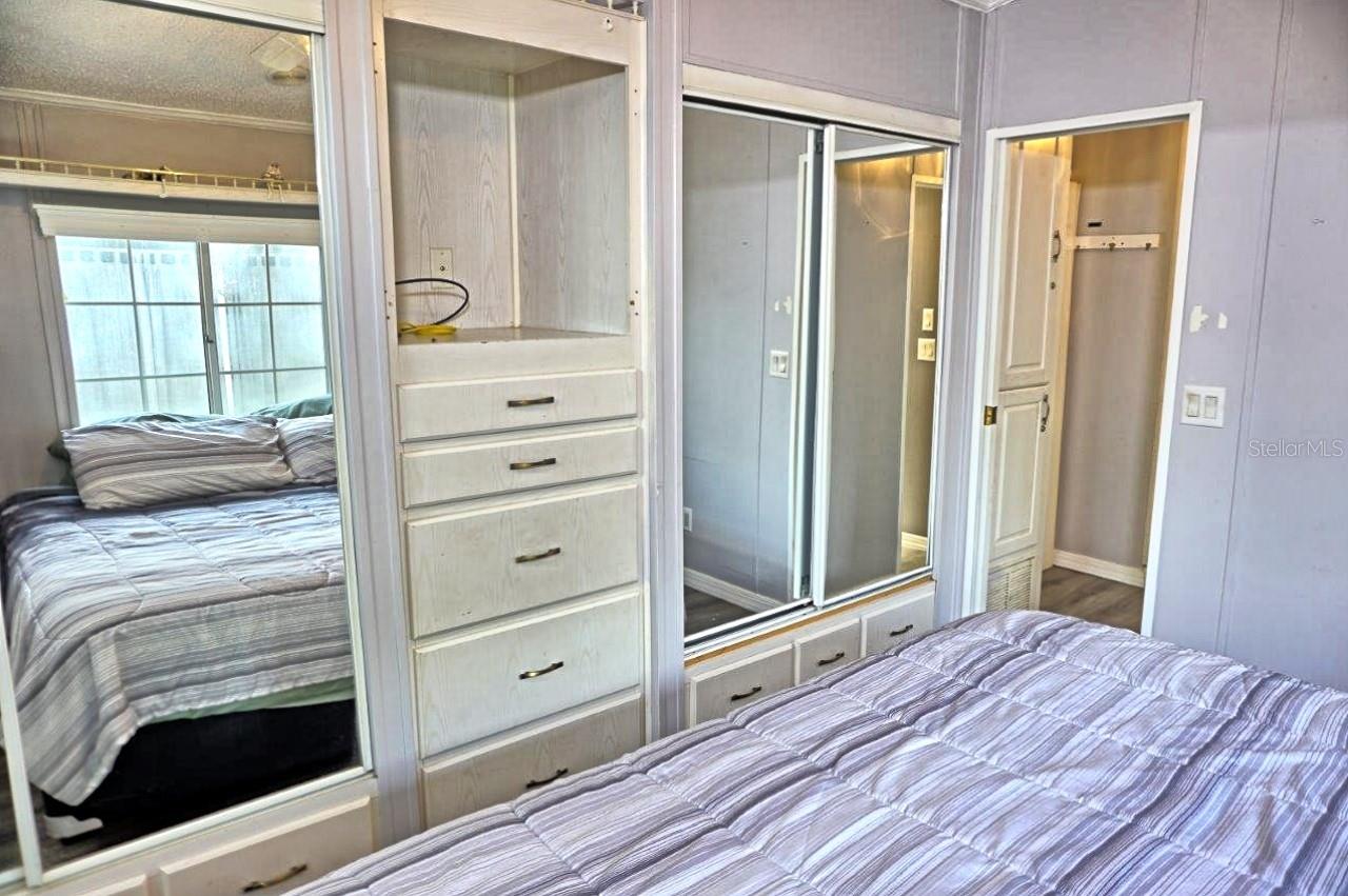 Listing photo id 20 for 21040 Lazy Days Circle