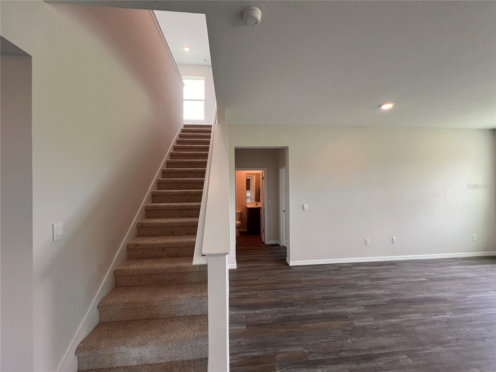Image 10 of 62 For 10503 Farm Hill Avenue