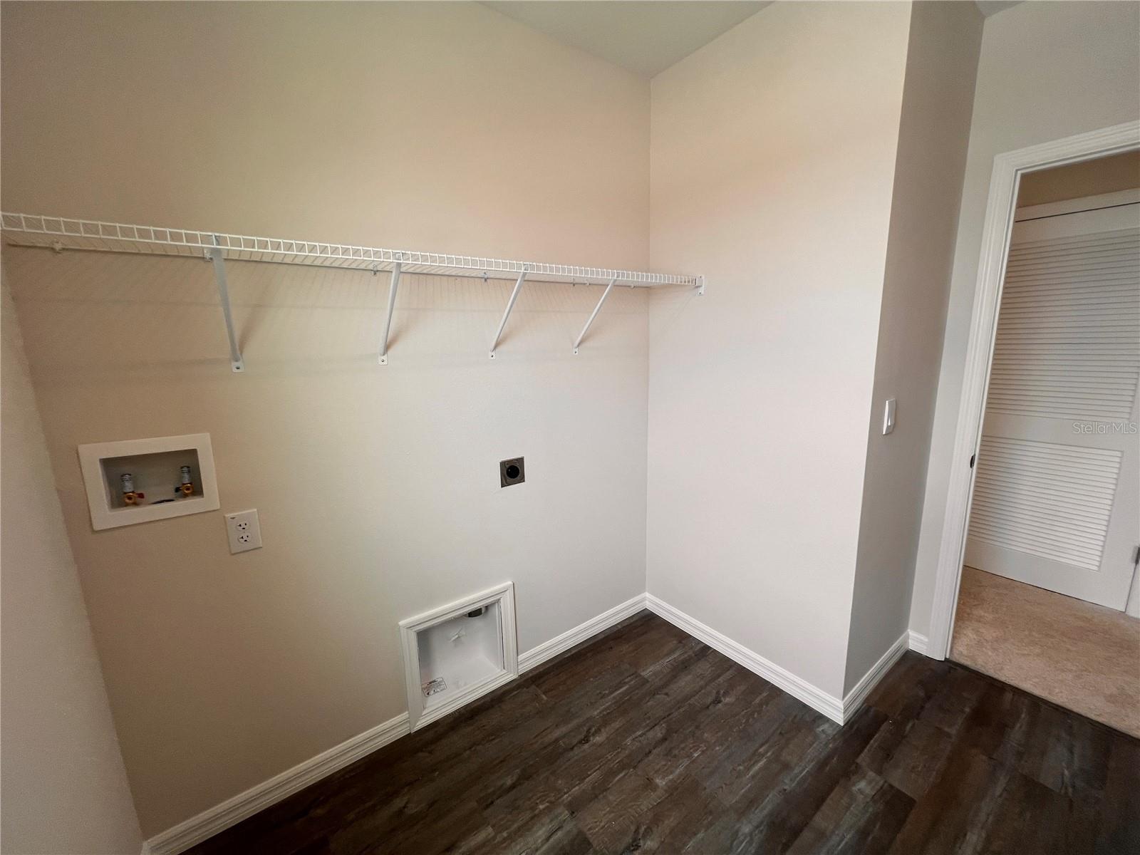 Image 36 of 62 For 10503 Farm Hill Avenue