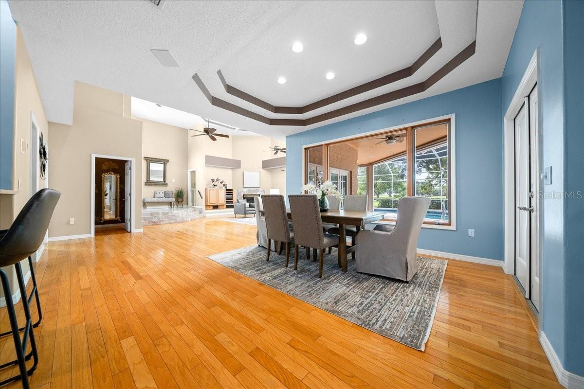 Image 12 of 61 For 10044 Twelve Oaks Court