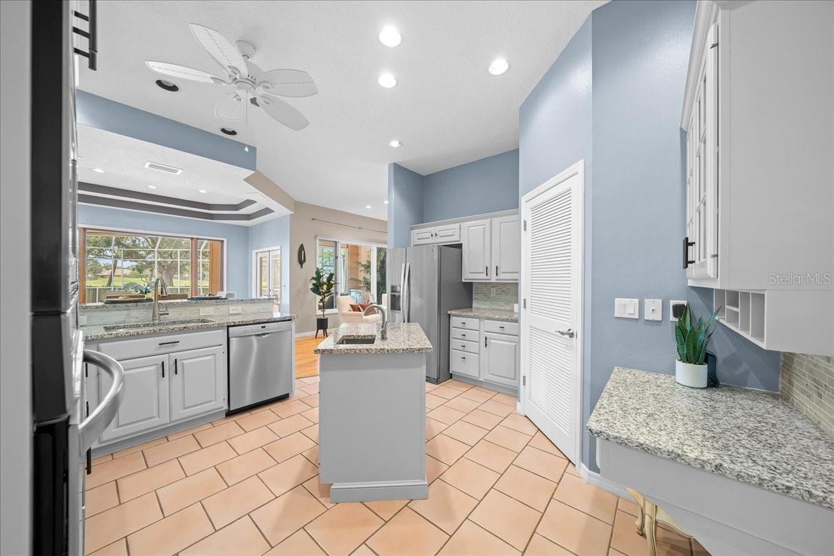 Image 16 of 61 For 10044 Twelve Oaks Court
