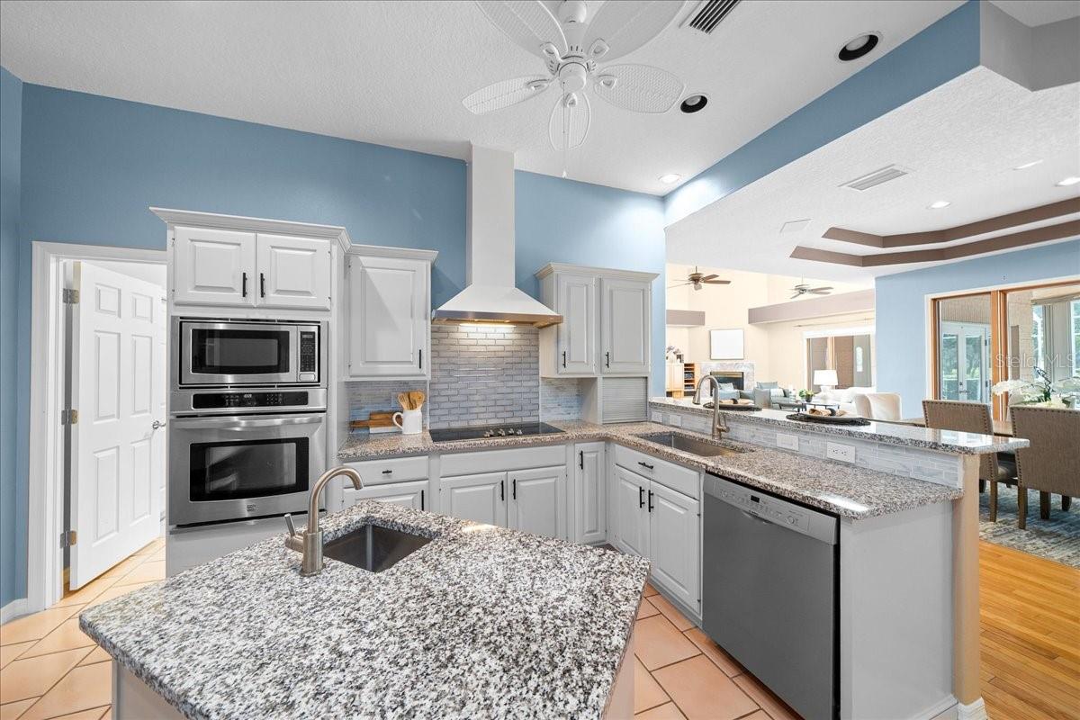 Image 18 of 61 For 10044 Twelve Oaks Court