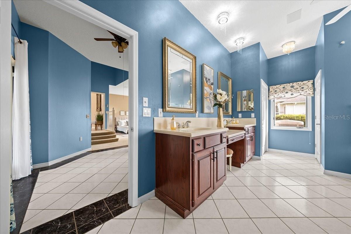 Image 27 of 61 For 10044 Twelve Oaks Court