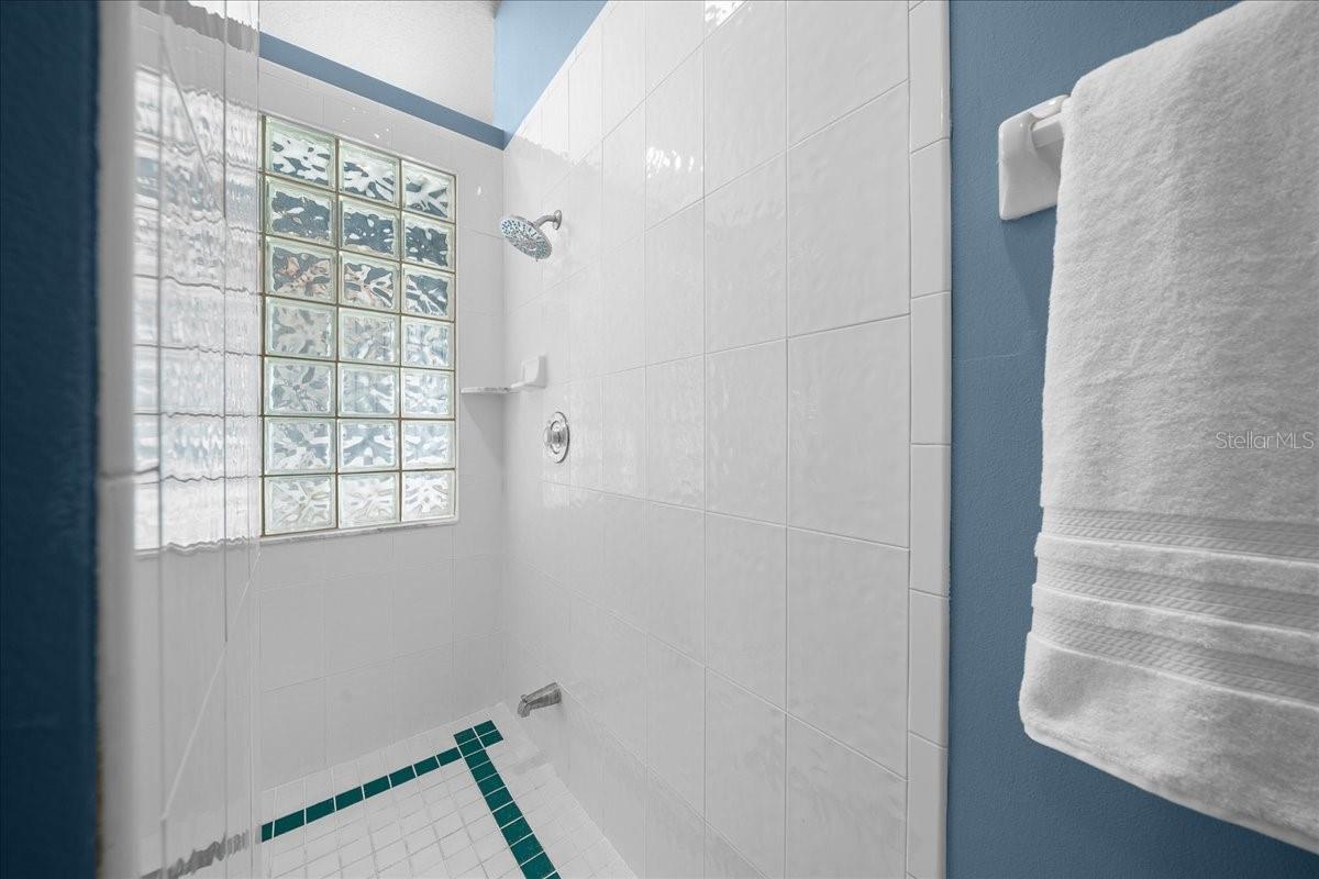 Image 31 of 61 For 10044 Twelve Oaks Court