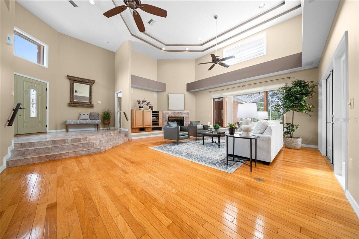 Image 8 of 61 For 10044 Twelve Oaks Court