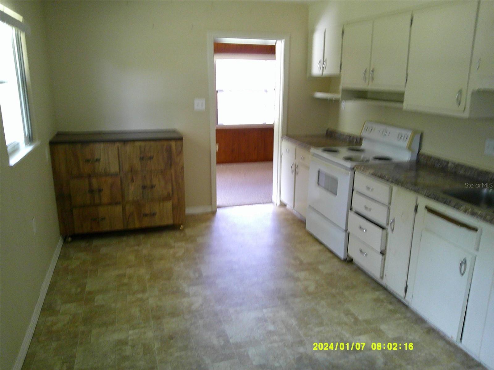 Image 4 of 13 For 37850 Crystal Way