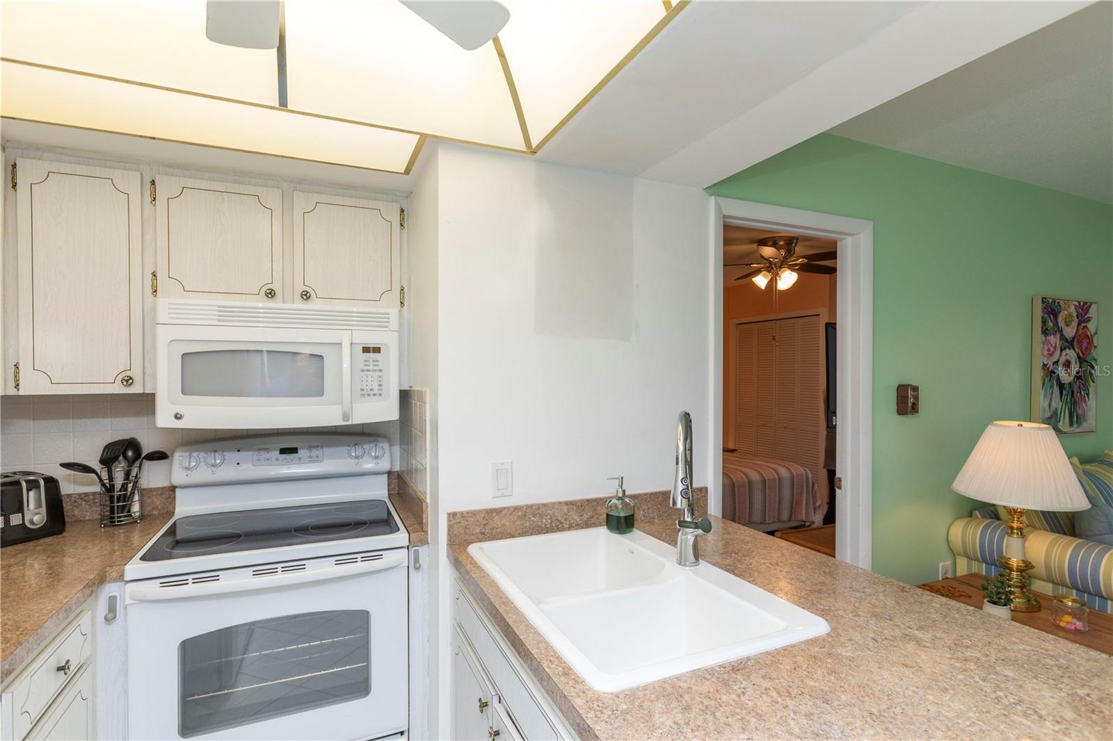 Image 11 of 25 For 5123 Topaz Lane 206