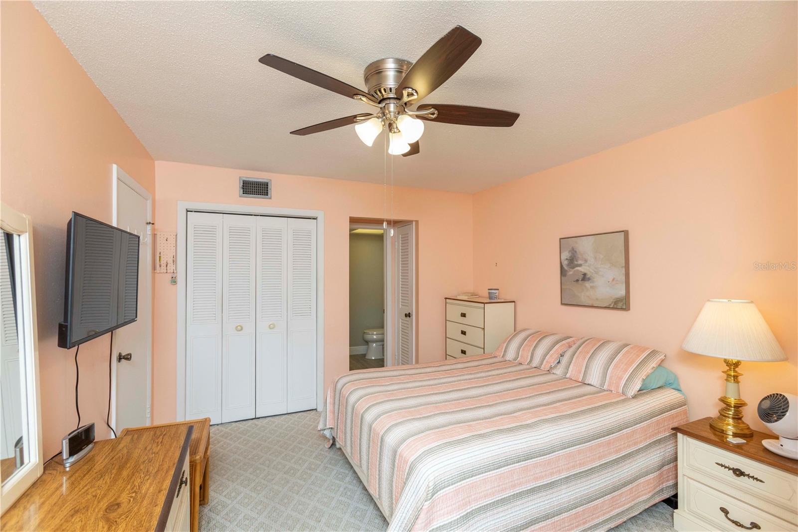 Image 18 of 25 For 5123 Topaz Lane 206