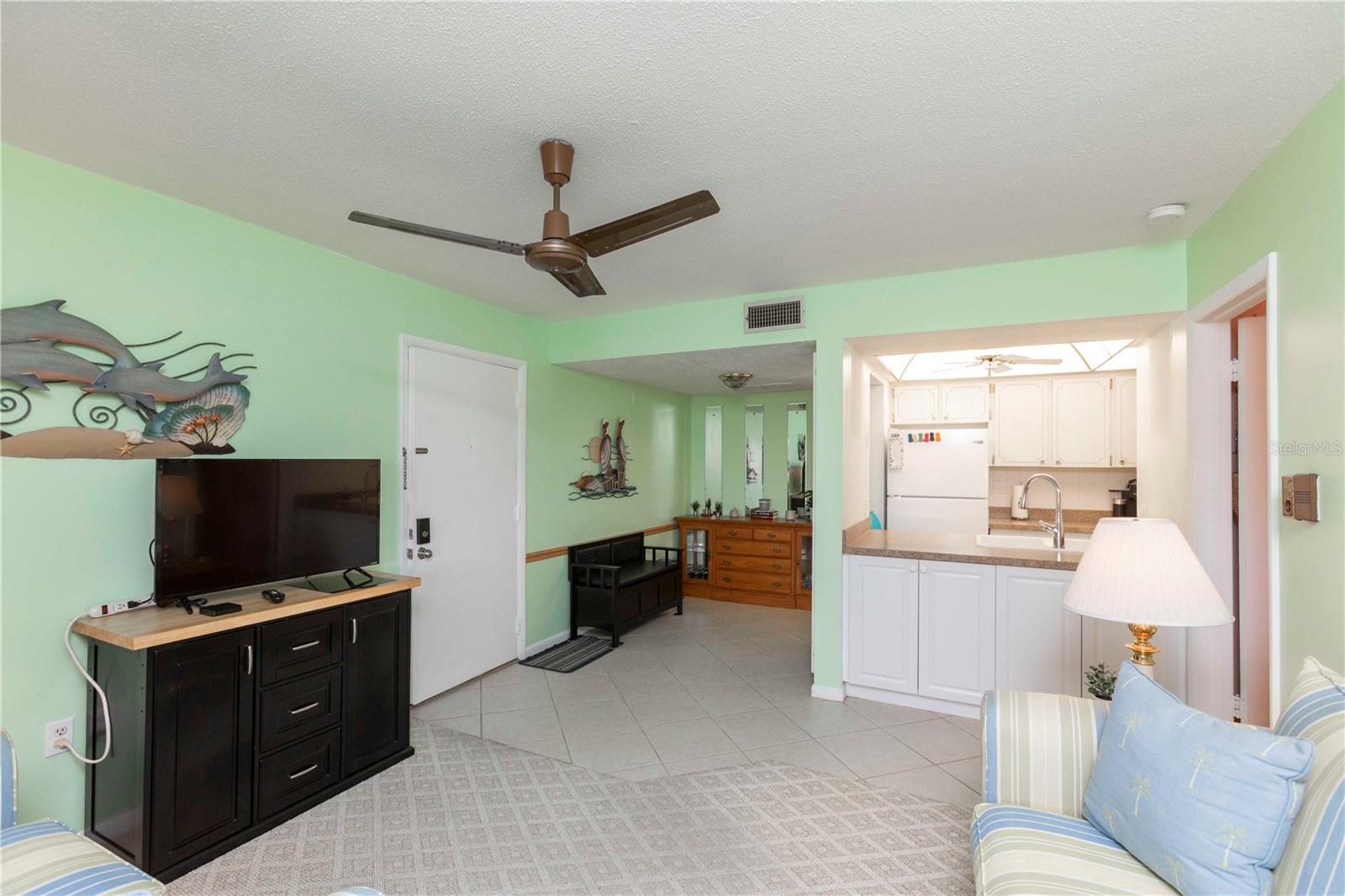 Image 6 of 25 For 5123 Topaz Lane 206