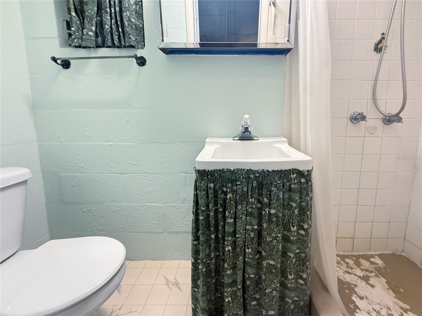 Listing photo id 15 for 4388 Craftsbury Drive