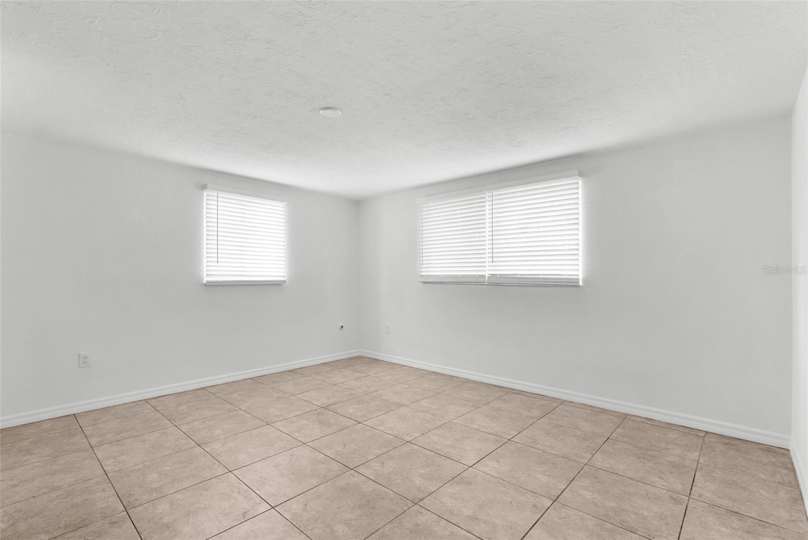 Image 13 of 30 For 6633 Jackson Street