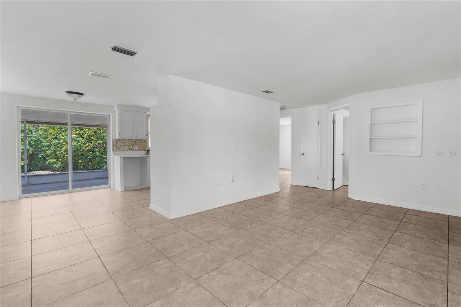 Image 6 of 30 For 6633 Jackson Street