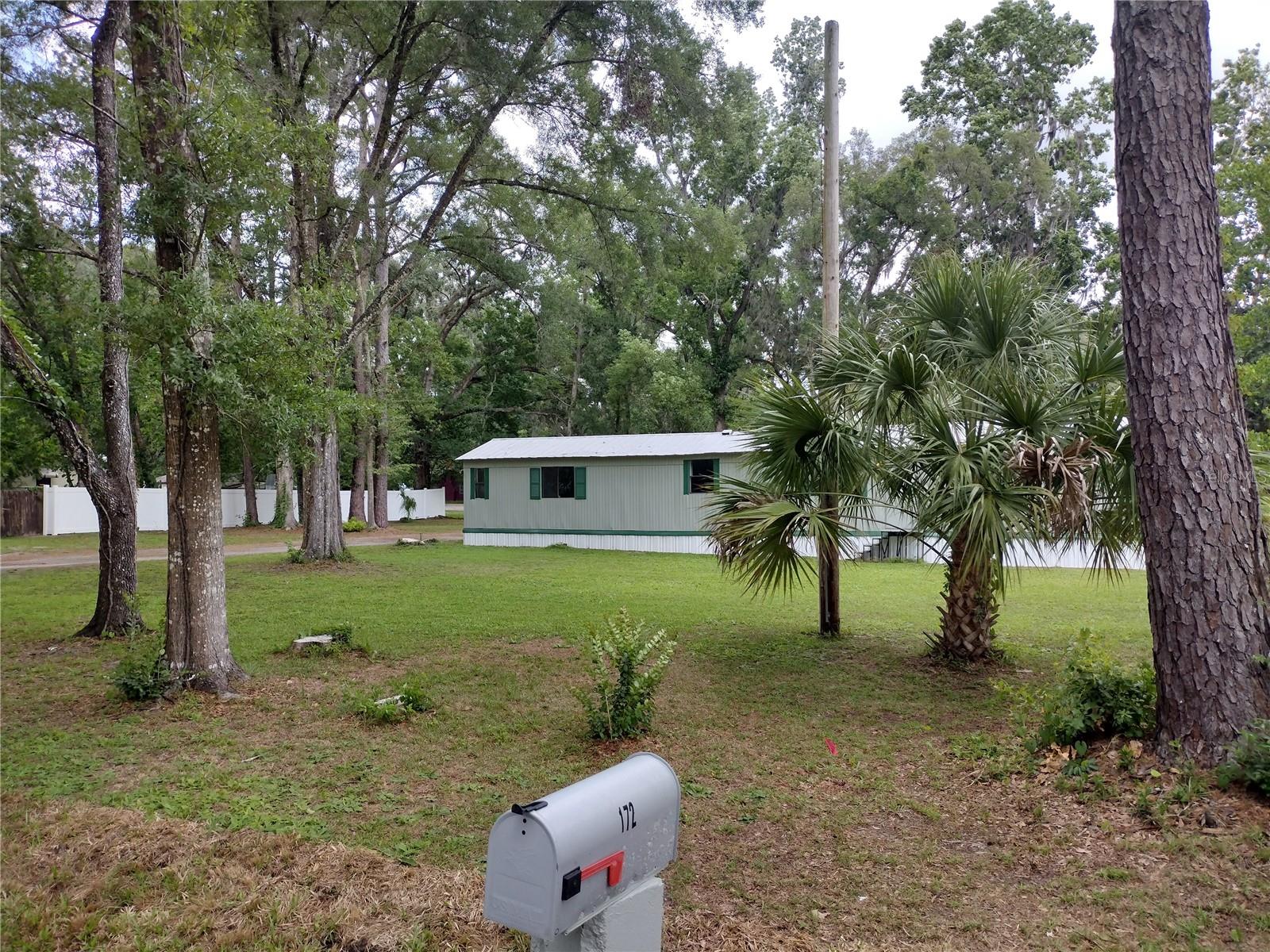 Image 21 of 22 For 172 Estates Avenue