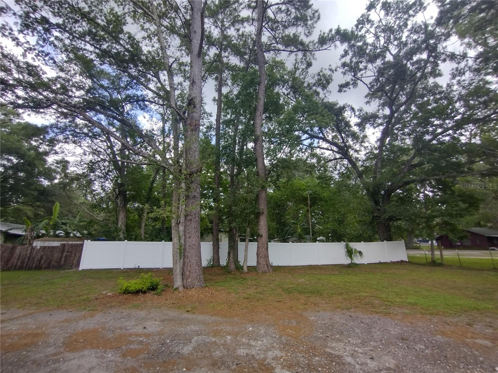 Image 22 of 22 For 172 Estates Avenue