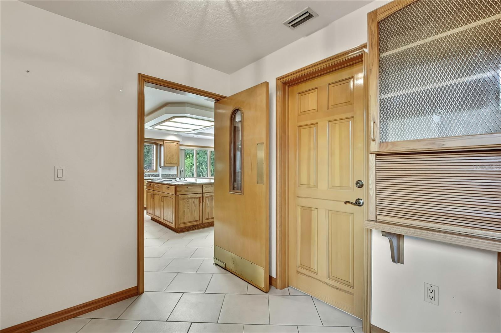 Image 34 of 72 For 5747 Fieldspring Avenue