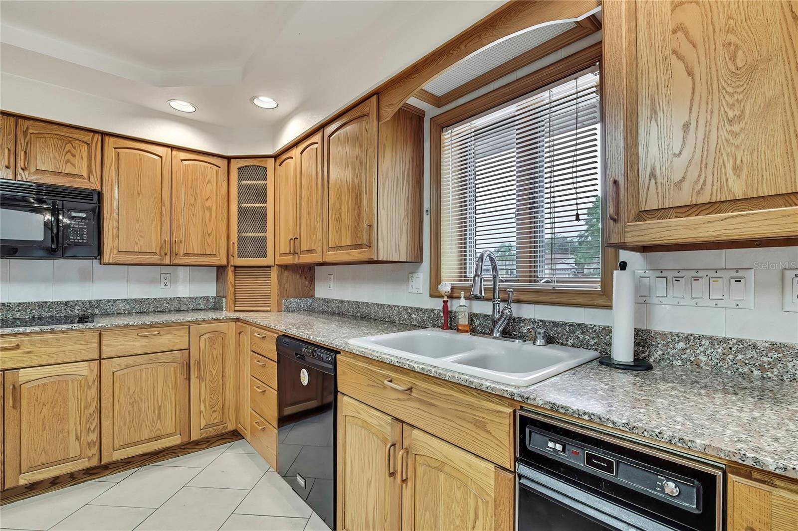 Image 39 of 72 For 5747 Fieldspring Avenue